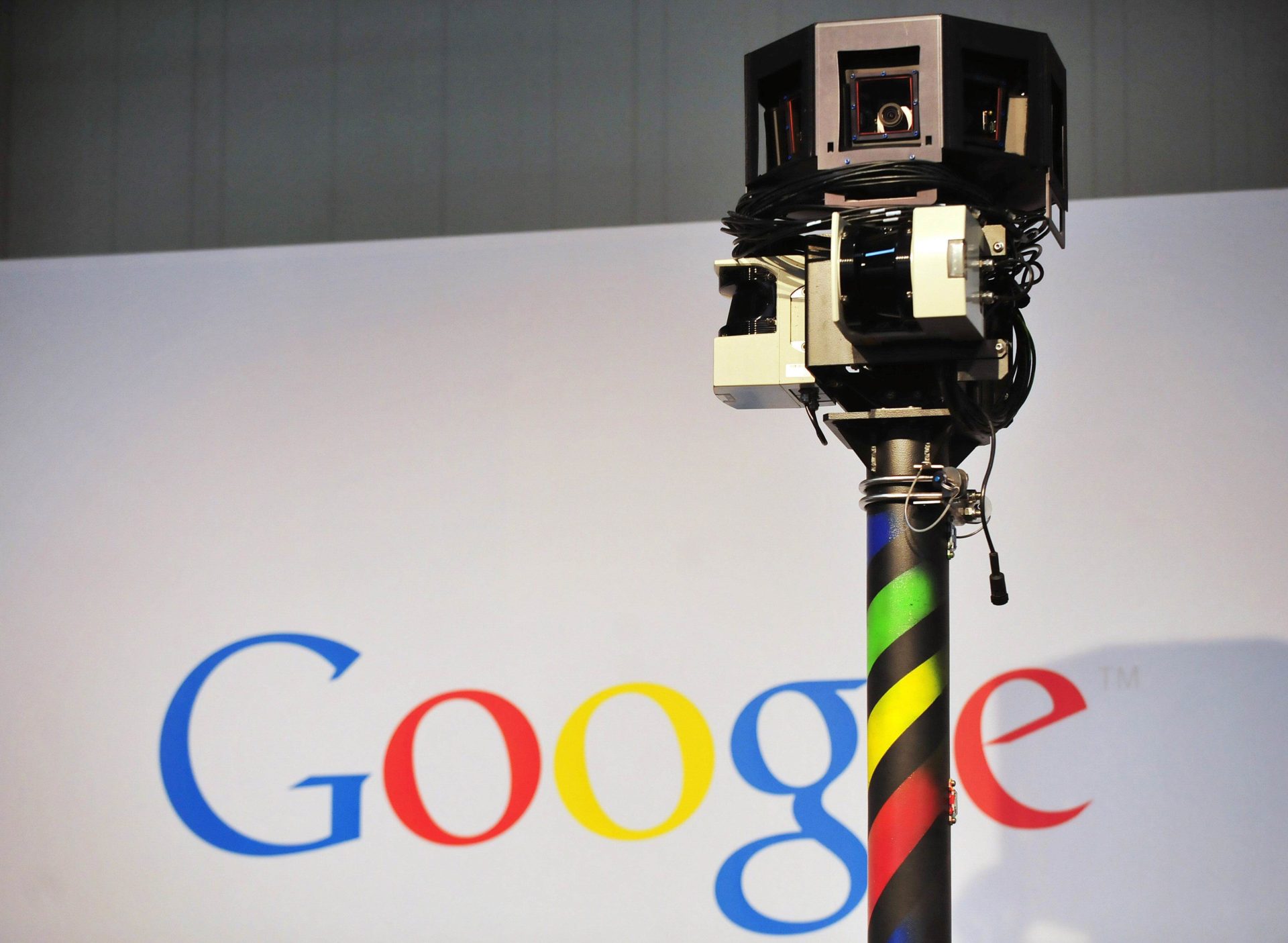 (FILES) - Picture taken on March 3, 2010 shows the camera of a street-view car, used to photograph whole streets, on the Google street-view stand at the world's biggest high-tech fair, the CeBIT in the northern German city of Hanover. Nearly a quarter of a million Germans have asked Google to block images of their houses, the US Internet giant said on October 21, 2010 as it prepared to launch its Street View service in the country.     AFP PHOTO DANIEL MIHAILESCU (Photo by DANIEL MIHAILESCU / AFP)